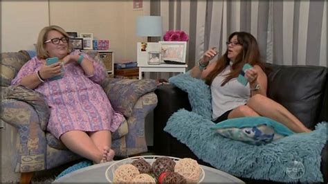 gogglebox star ellie warner gasps as she discovers four stone weight gain i need to put that
