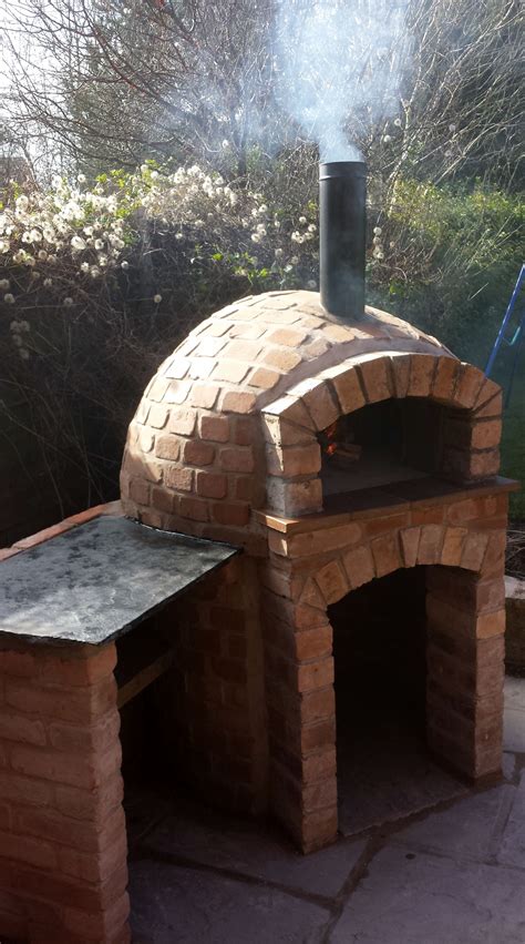 Milan 750 Round Base Pizza Oven With Serving Side In 2019 Pizza Oven
