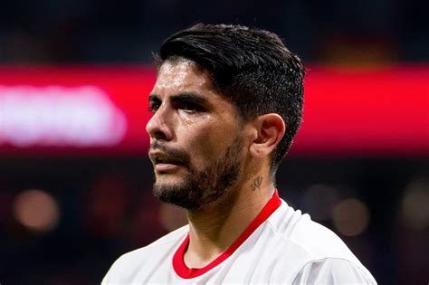 FC Sevilla: Ever Banega meldet sich nach Gerüchten zu Wort
