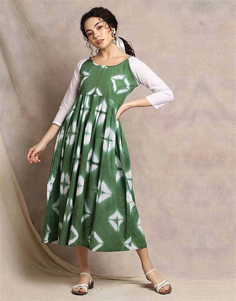 Green Tie Dye Raglan Dress From The House Of Kalp Design Studio