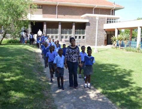 Back To School At Glencoe Primary Where The Grade Ones Are Enthusiastic