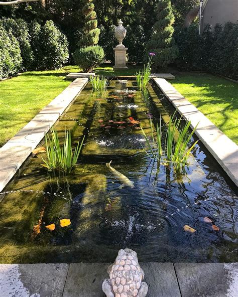 Private Newport On Instagram How Fun To Come Upon A Favorite Garden