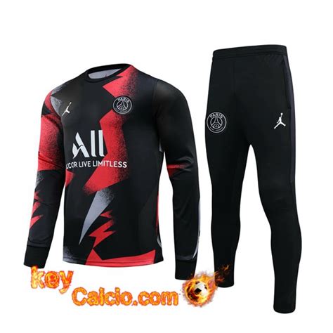 According to the official statement, the jordan brand has been increasing its presence in paris during the last years; Nuovo Kit Tuta Allenamento Pairis PSG Jordan Nero Rosso 19 20