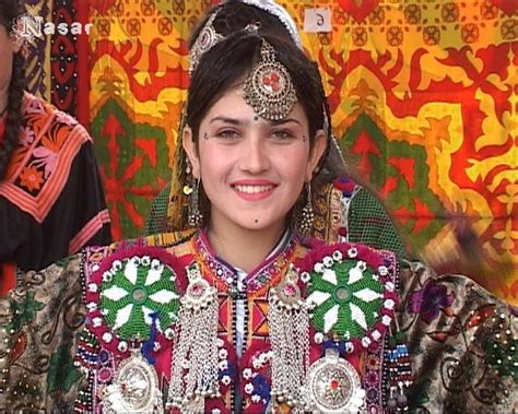 Pashtun Girl University Of Peshawar Pashtun Girl In A Tr Flickr