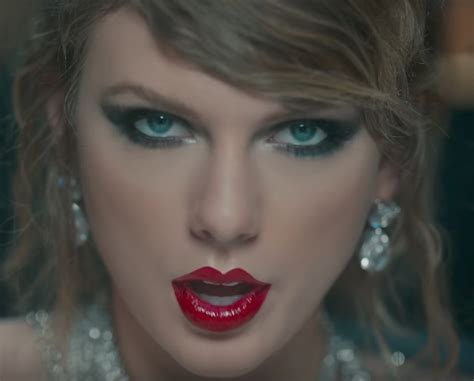 Heres How To Copy Taylor Swifts Makeup Looks From Her