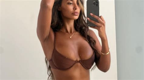 Maya Jama Flashes Her Nude Tits 5 Pics Video OnlyFans Leaked Nudes