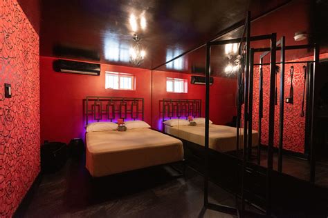 Inside The Tokyo Love Hotel Toronto S New Pay By The Hour Suites