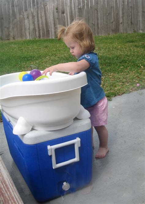 The nuby baby bath offers the best value for the money and is ideal for newborns up until the age of 1 years old. Use the old baby bath tub as a water table! | Diy outdoor ...