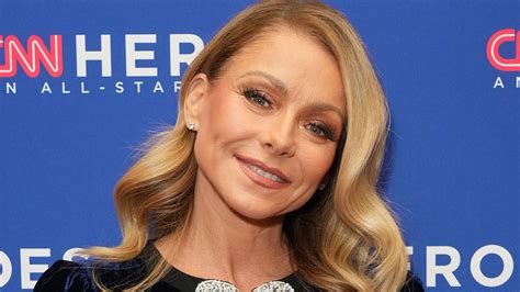 kelly ripa delights fans with major career announcement you don t want to miss hello