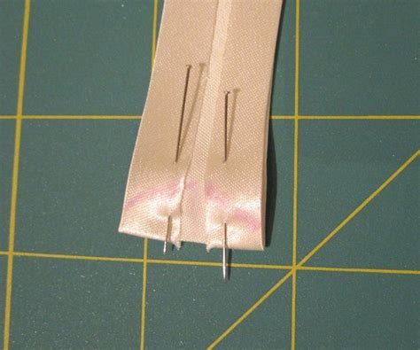 How To Sew A V Neck Binding - HOW TO SEW KNIT BINDING ON A V OR MITERED