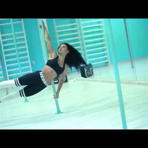 Видео Пин от пользователя Alexandra на доске Other Танец на шесте Танцы на пилоне Бикини