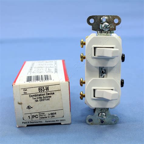 Pass And Seymour White Dual 3 Way Toggle Light Switch Duplex 15a 120277v