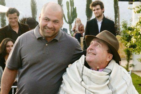 This is only a page made by a fan in honor and respect for philippe. Philippe Pozzo di Borgo - Fundación Lo Que De Verdad Importa