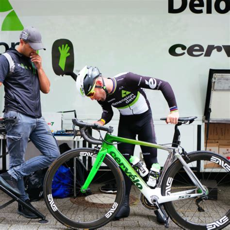Mark cavendish had emergency dental treatment in majorca on tuesday night to drain a painful tooth. MARK CAVENDISH BIKE** - SPT