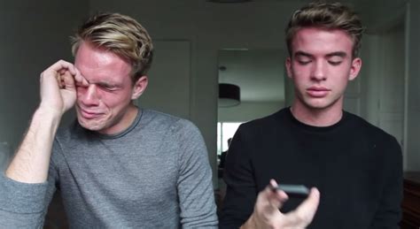 Youtube Twins The Rhodes Bros Come Out To Their Father In Moving Video