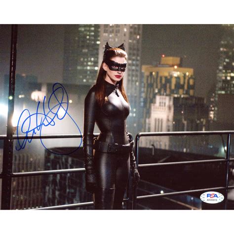 Anne Hathaway Signed The Dark Knight Rises 8x10 Photo Psa Hologram