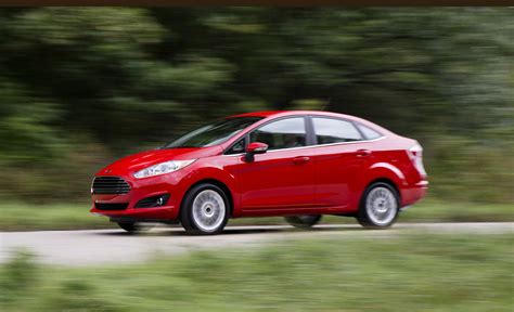 Ford Fiesta Sedan 2018 Precios Versiones Y Equipamiento En México