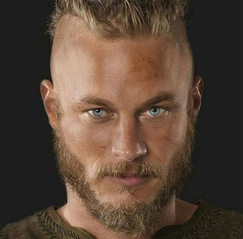 travis fimmel acteur de la série vikings découvrez dans cet article la véritable histoire du