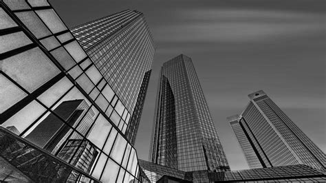 Description deutsche bank twin towers are the corporate office in frankfurt, germany. Black & Money. Deutsche Bank Twin Towers. Frankfurt. Foto ...