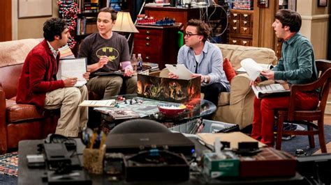 The Big Bang Theory Adds Kal Penn And Sean Astin As Guest Stars
