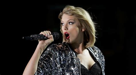 Taylor Swift Gets Political Some Fans Dont Like It New Country 1051