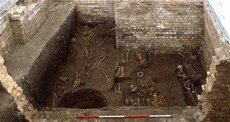 The History Blog Blog Archive Huge Medieval Cemetery Found Under
