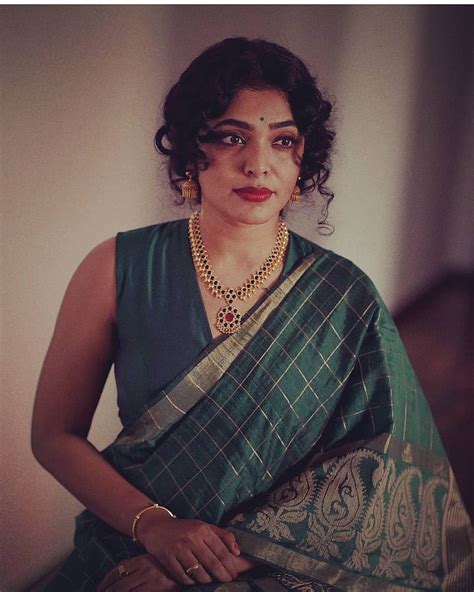 rima kallingal green saree malayalam actress hd phone wallpaper peakpx