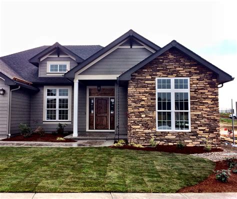 Brick Accents Modern Ranch Exterior House Colors House Styles
