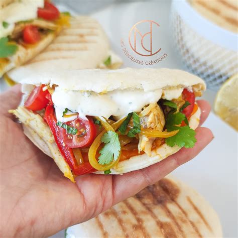 Pain façon pita au poulet curry