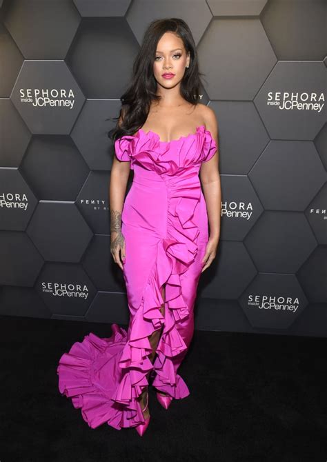 Rihannas Pink Dress At Fenty Beauty Anniversary Popsugar Fashion Uk