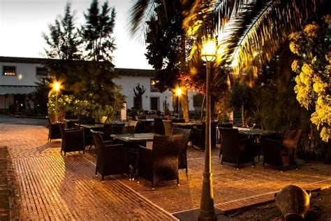 Disfruta de una romántica escapada con tu pareja en este pequeño hotel con encanto en torrijos toledo, disfrutarás de un spa privado. Hotel Spa La Salve, Torrijos (Toledo) - Atrapalo.com