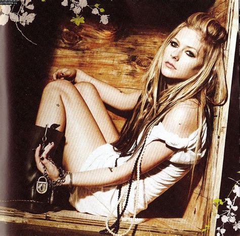 Goodbye Lullaby High Quality Booklet Avril Lavigne Photo Fanpop