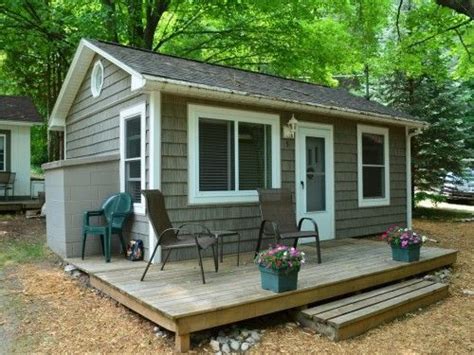 Tiny Territory Homes Under 400 Square Feet Decks House And Search