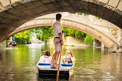 A Fabulous Way To See Cambridge Did You Know We Offer Punting Tours