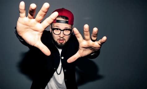 Andy Mineo Wants To Make You Uncomfortable Andy Mineo Andy