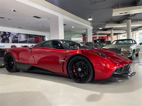 2016 Pagani Huayra Tempesta