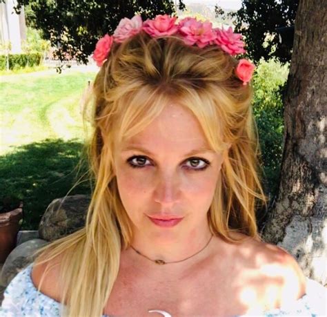 Find the perfect britney spears young stock photos and editorial news pictures from getty images. Britney Spears seguirá bajo tutela legal hasta 2021 - 15 minutos