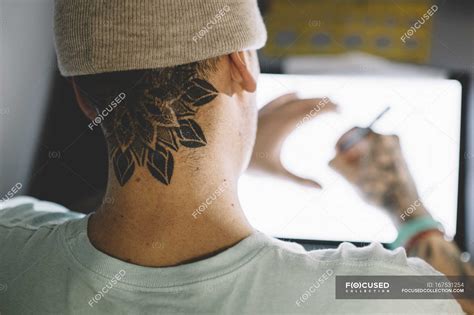 Over Shoulder View Tattoo Master Drawing Sketch — Preparing Concept