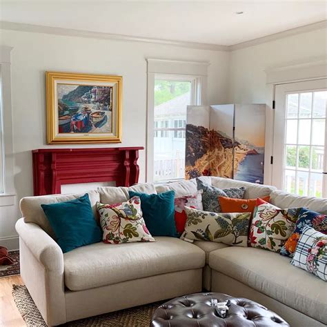 11 Beautiful Colors That Go Well With Beige Beige Sofa Living Room