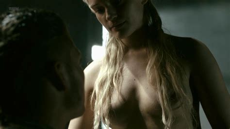 Alicia Agneson Desnuda En Vikingos Hot Sex Picture