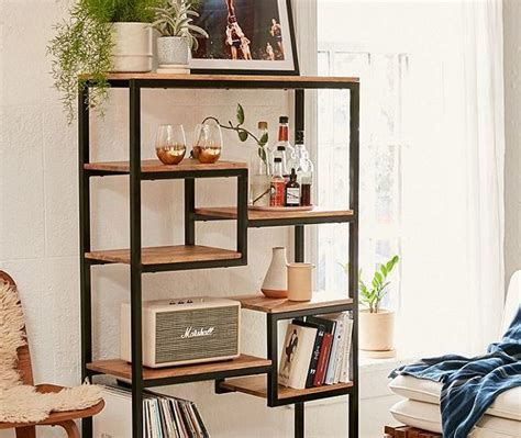 Minimalist Furniture And Decor Pieces For A Pared Down Look