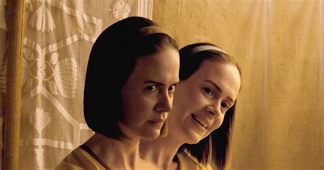 can conjoined twins bette and dot hear each other s thoughts on ahs the show doesn t seem quite