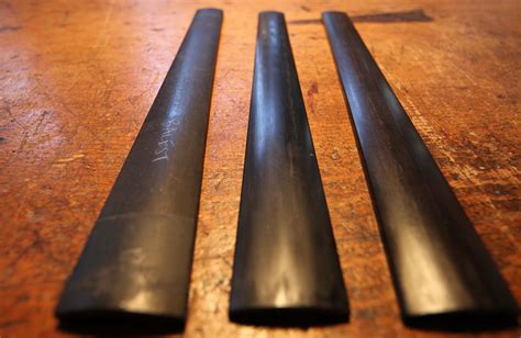 Ebony Fingerboards Resist Wear