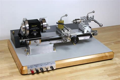 Taig tools – desktop milling machines and lathes. | Lathe