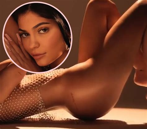 Kylie Jenner Gets Totally Naked To Sell Lotion Body Scrub Look Perez Hilton