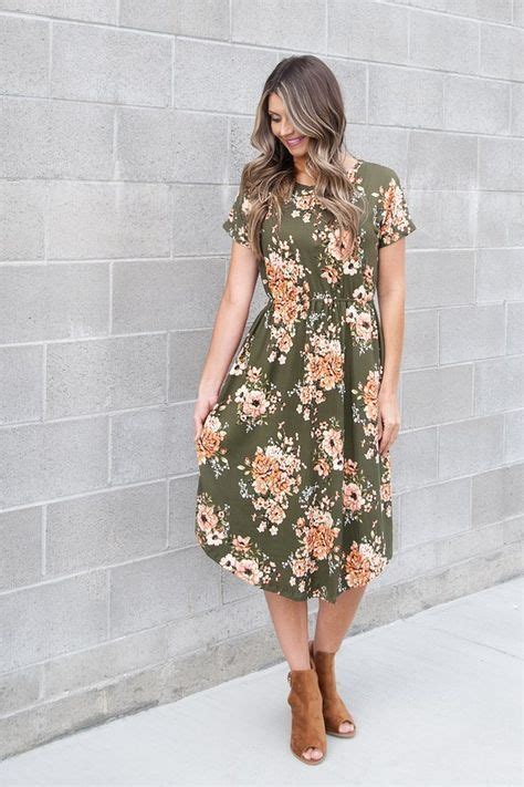These Floral Dresses Are Perfect For The Transition Into Fall They