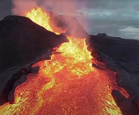 Dji Fpv Drone Captures Crashes Into Iceland Volcano Eruption This