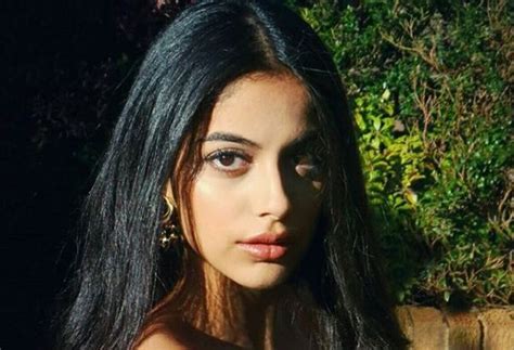 She is looking very innocent in trailer. Banita Sandhu beautiful actress (With images) | October ...