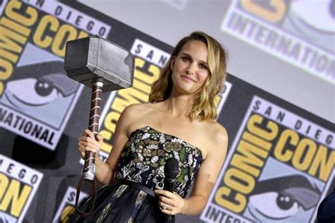 Natalie Portman Female Thor Marvel Cinematic Universe Marvel Cinematic
