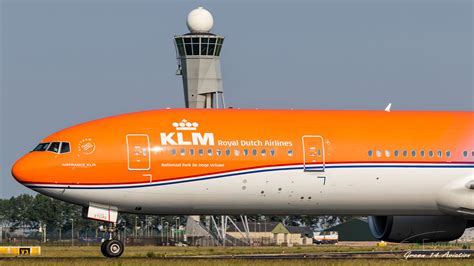 Klm B777 A Klm Boeing 777 300er In Orange Pride Livery Rol Flickr